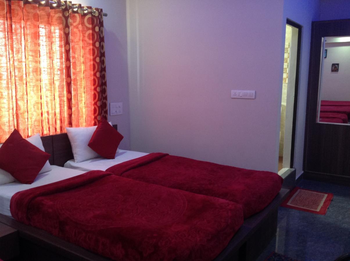 Hotel Rest Inn Chikmagalur Exterior photo